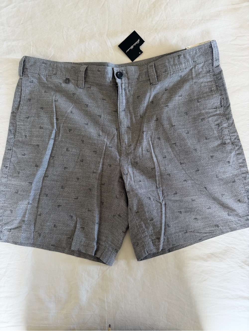 NWT Eddie Bauer Shorts Men's Beach Outdoor Mr. Camano Shorts Size 38 gray